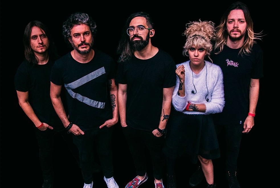 Foto da banda Supercombo.